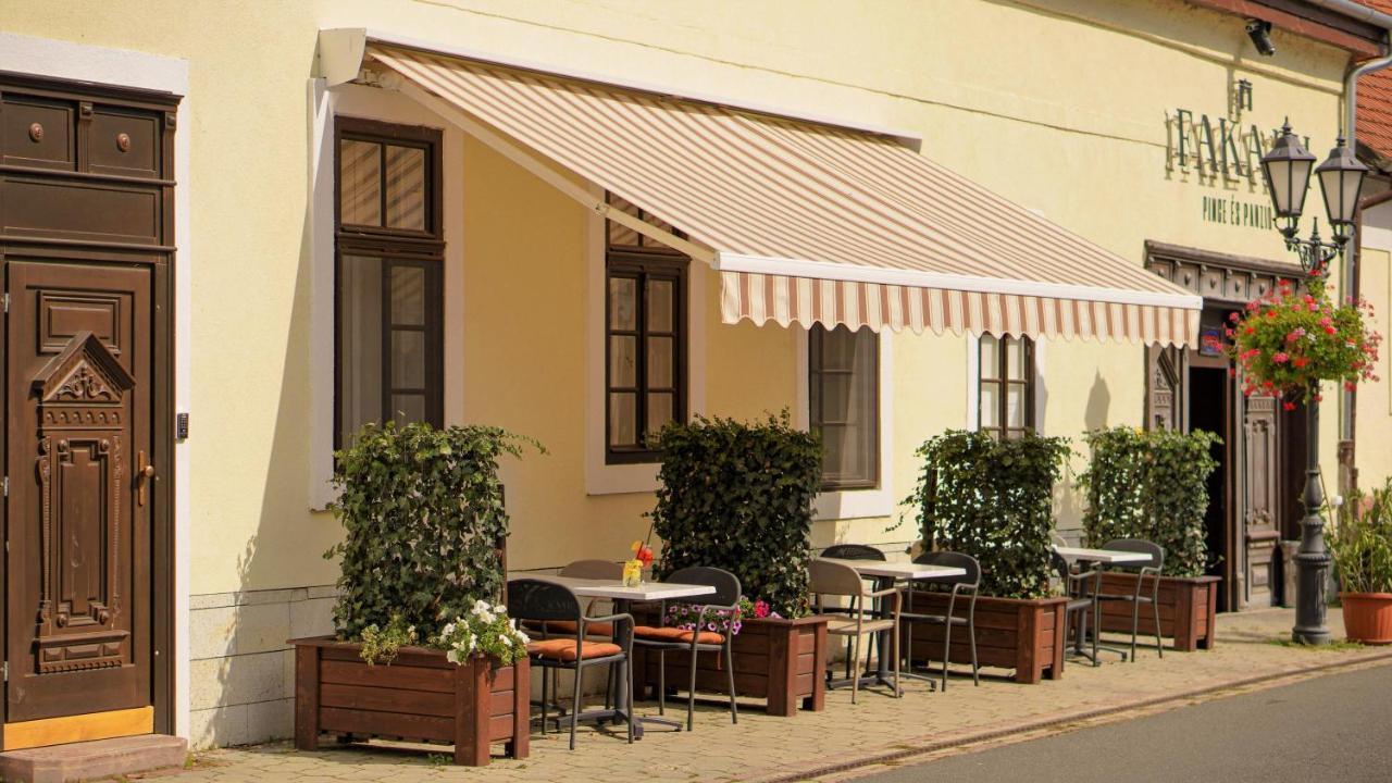 Fakapu Pince Es Panzio Bed & Breakfast Tokaj Luaran gambar